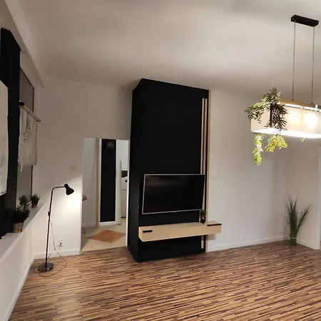 아파트 Piotrkowska 115 *